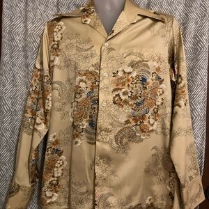 touch of class 1970s vintage mens shirt Size Small
